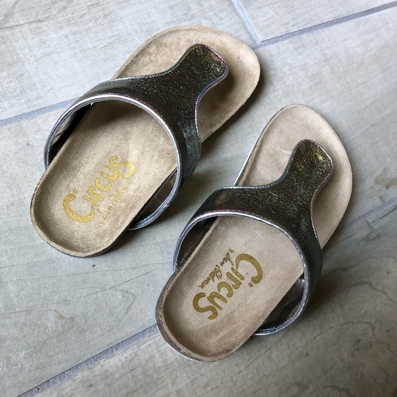 Circus- Sam Edelman Britney glitz opalescent metallic sandal. Size 12 - Picture 4 of 6